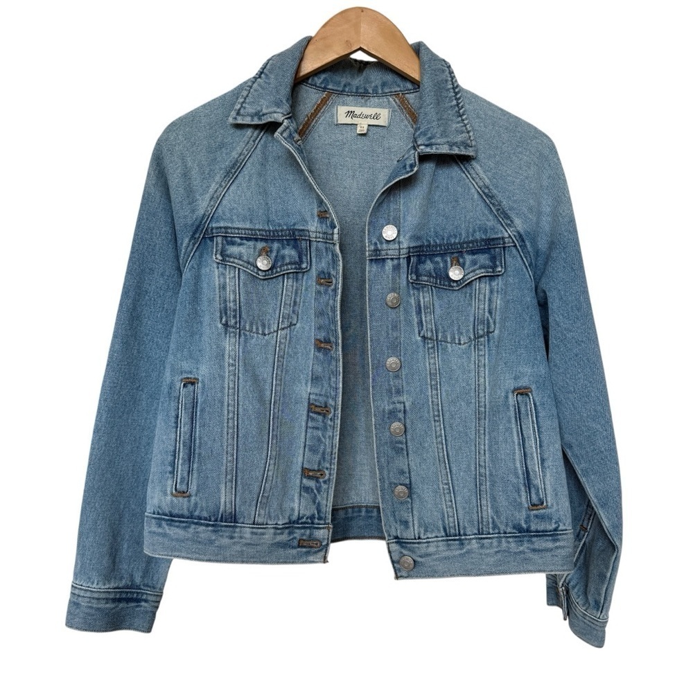 Madewell Women's XS Oversized Light Blue Denim Jean Jacket Button-Up Casual